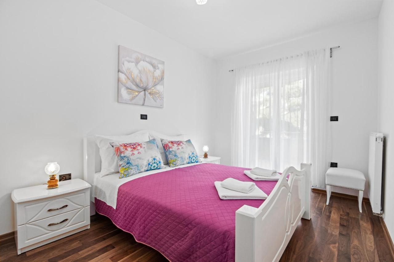 Feniks Fazana Apartman Экстерьер фото