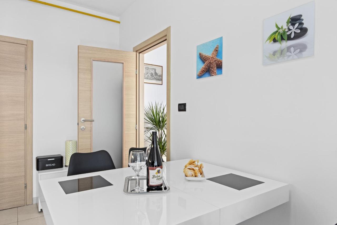 Feniks Fazana Apartman Экстерьер фото